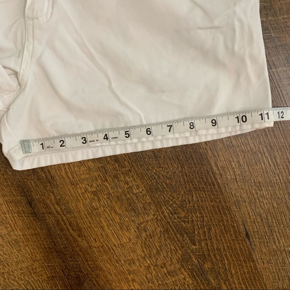 Vintage 80s 90s high waisted white jean shorts - Picture 6 of 7